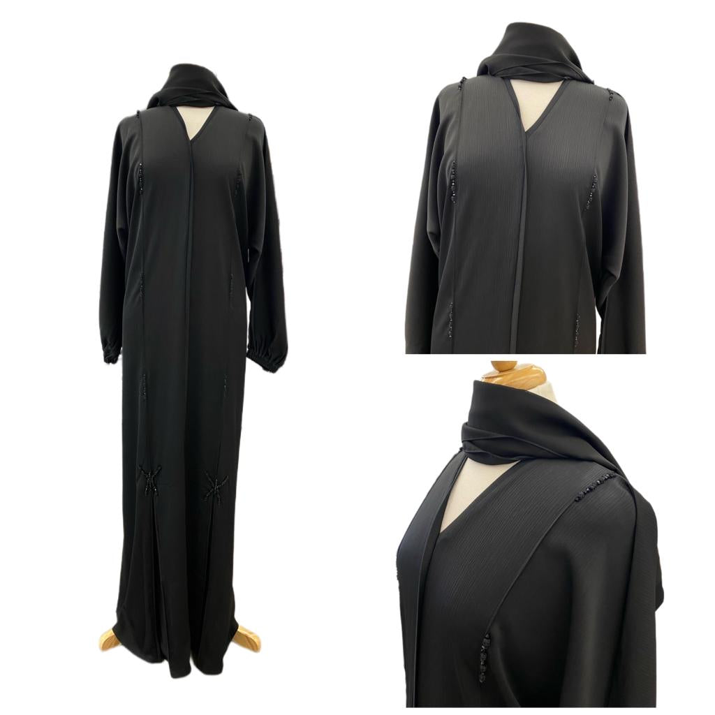 Abaya-Close Dubai Abaya with design made of high quality soft fabric