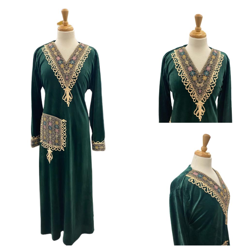Elegant Egyptian Velvet Jalabiya – Embroidered Winter Warmth