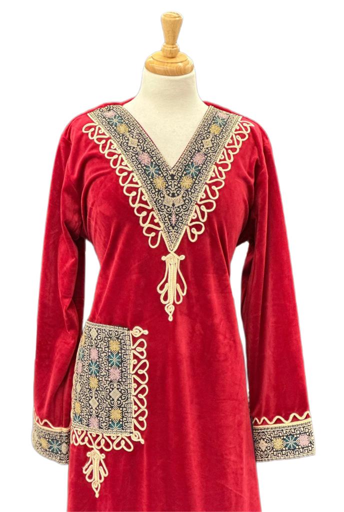 Elegant Egyptian Velvet Jalabiya – Embroidered Winter Warmth