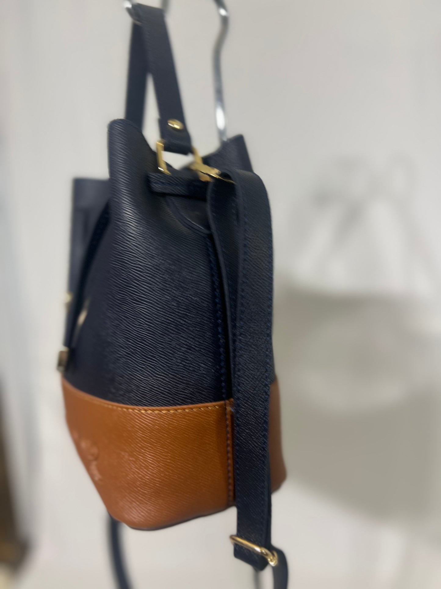 Levi’dor Drawstring Bag - Casual Style, Luxe Feel