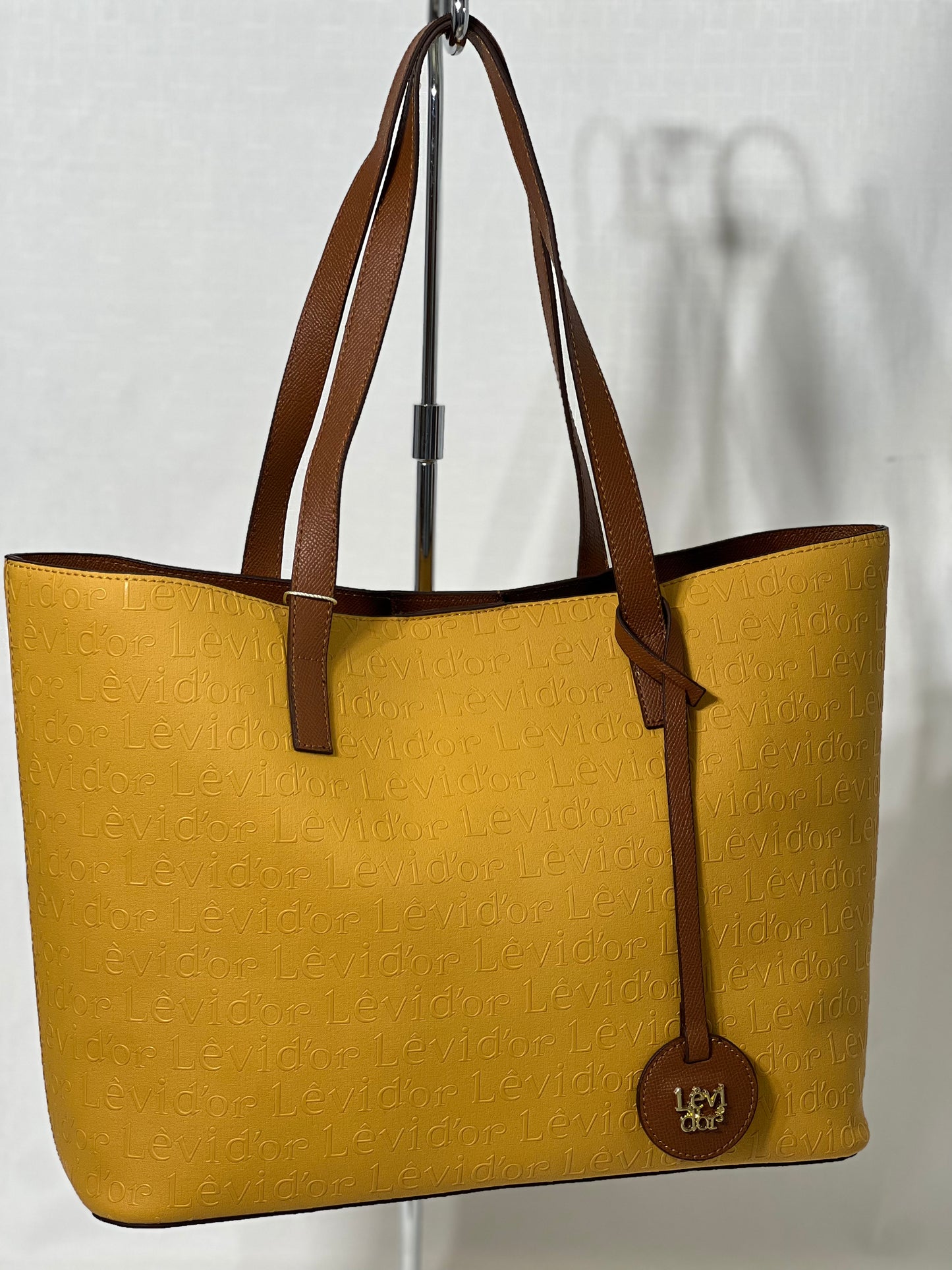 Levi'dor Classy Leather Purse – Timeless Elegance Redefined
