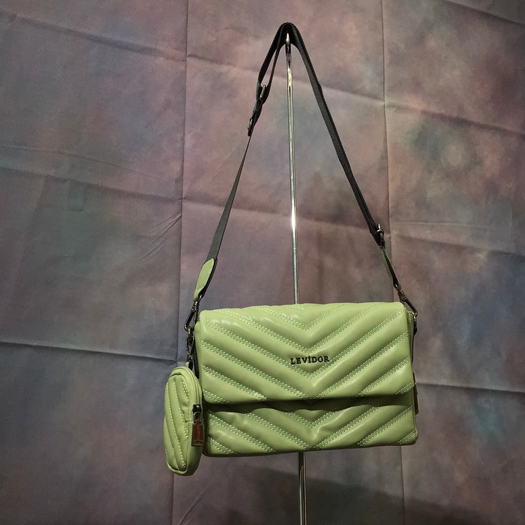 Elegant Levi’dor Clutch – Perfect for Every Occasion