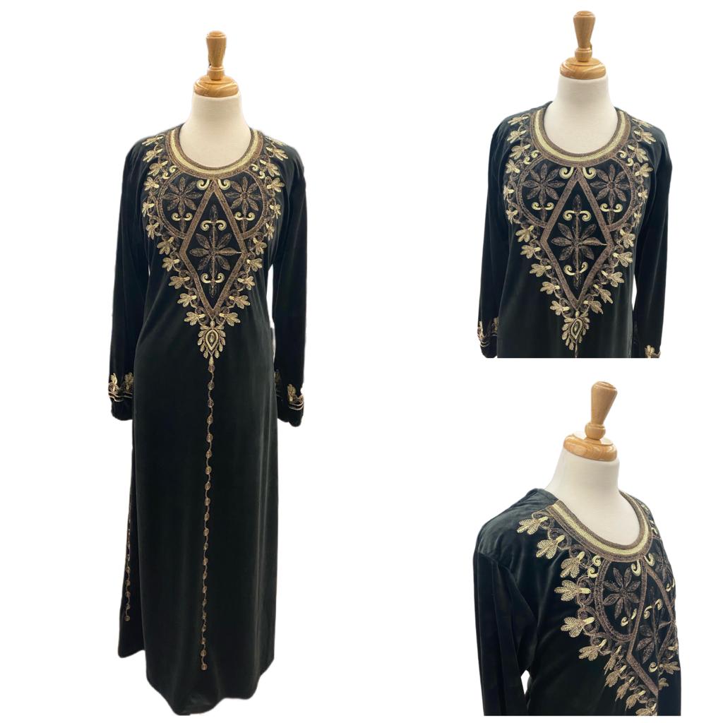 Stay cozy in style with our embroidered winter Luxury velvet Jalabiya