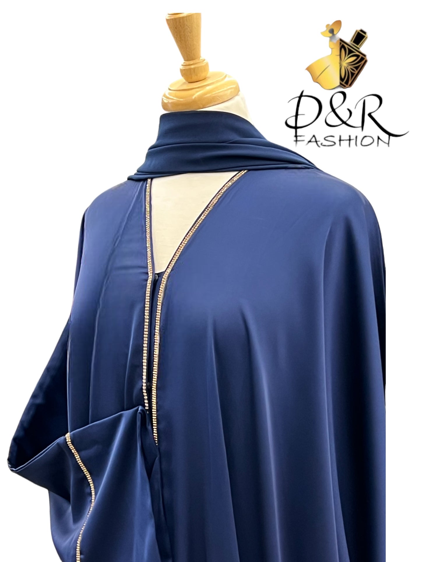 Discover our exquisite Open Abaya from Dubai with stunning golden ribbon