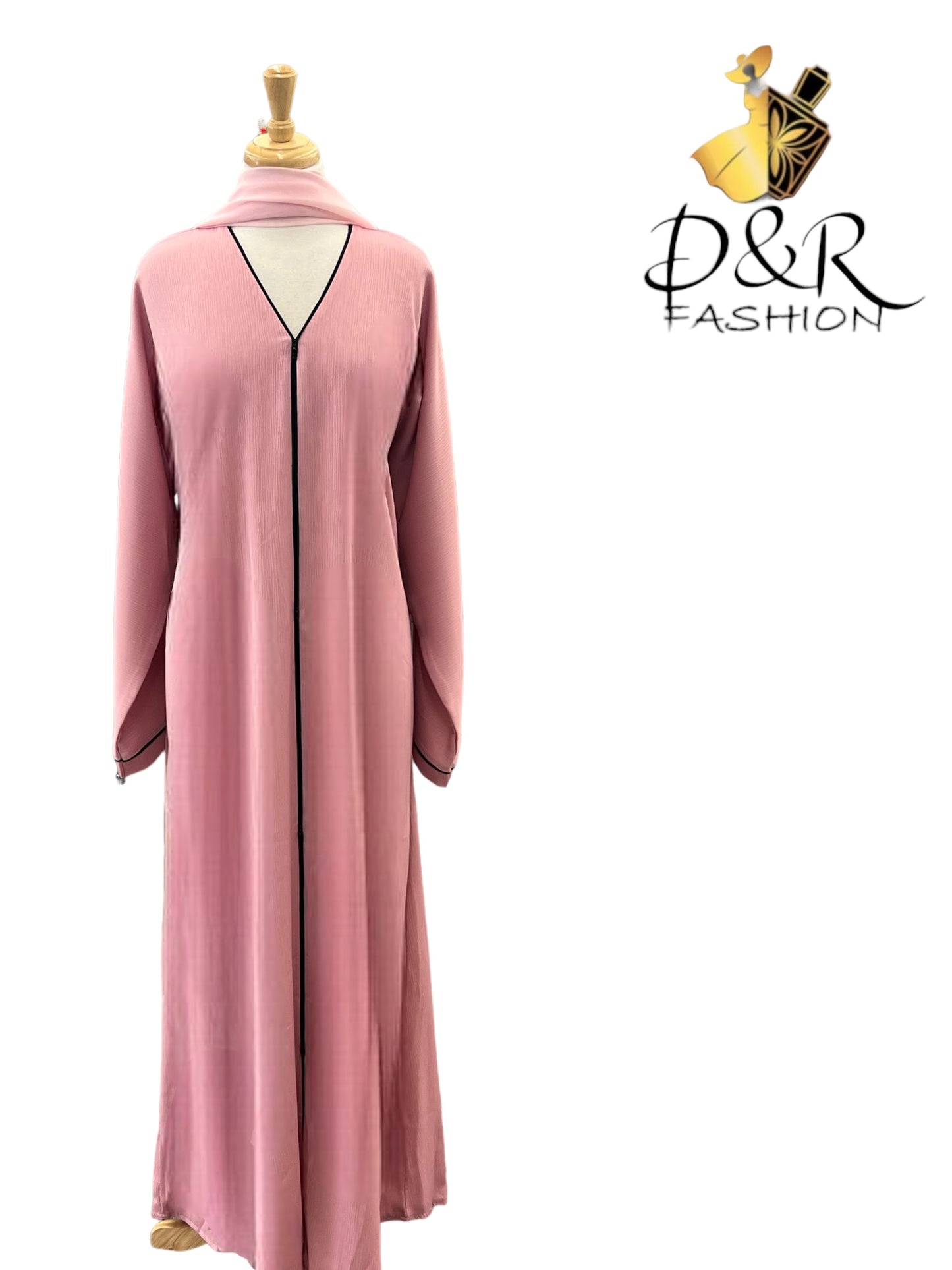 Discover our exquisite closed Dubai abaya, crafted from premium fabric