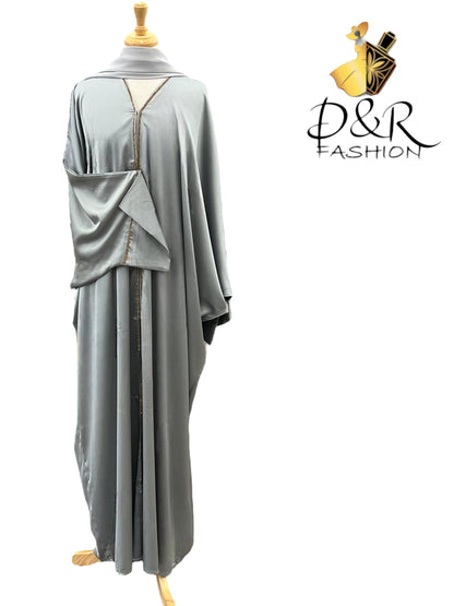 Discover our exquisite Open Abaya from Dubai with stunning golden ribbon