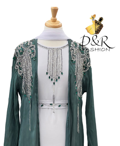 Discover luxury with our Dubai Abaya 2 Piece Set