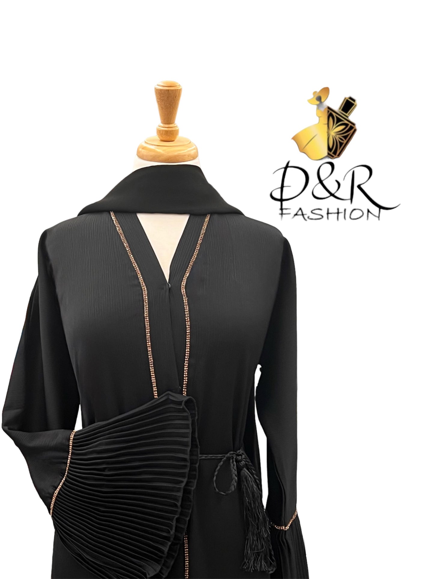 Elegant Open Dubai Abaya Set with Gold Stripe Accents