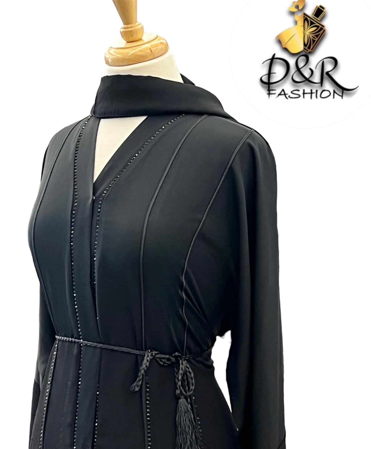 Abaya-Luxurious exquisite black chiffon abaya from Dubai, consisting of layers of exquisite black chiffon