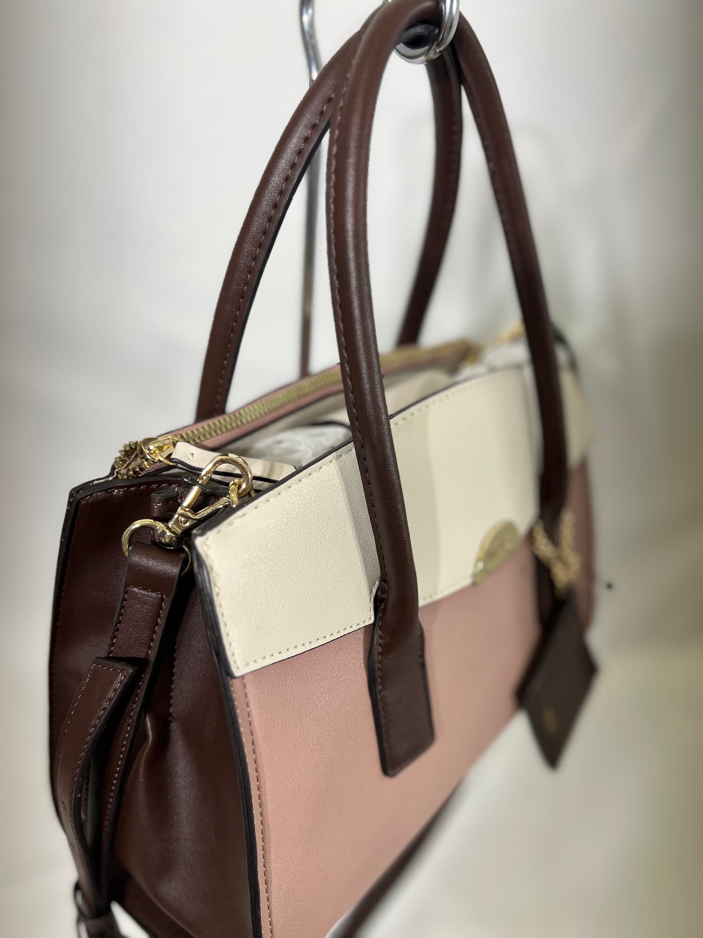 Stylish Levi’dor Nine West Purses | Levi’dor Collection