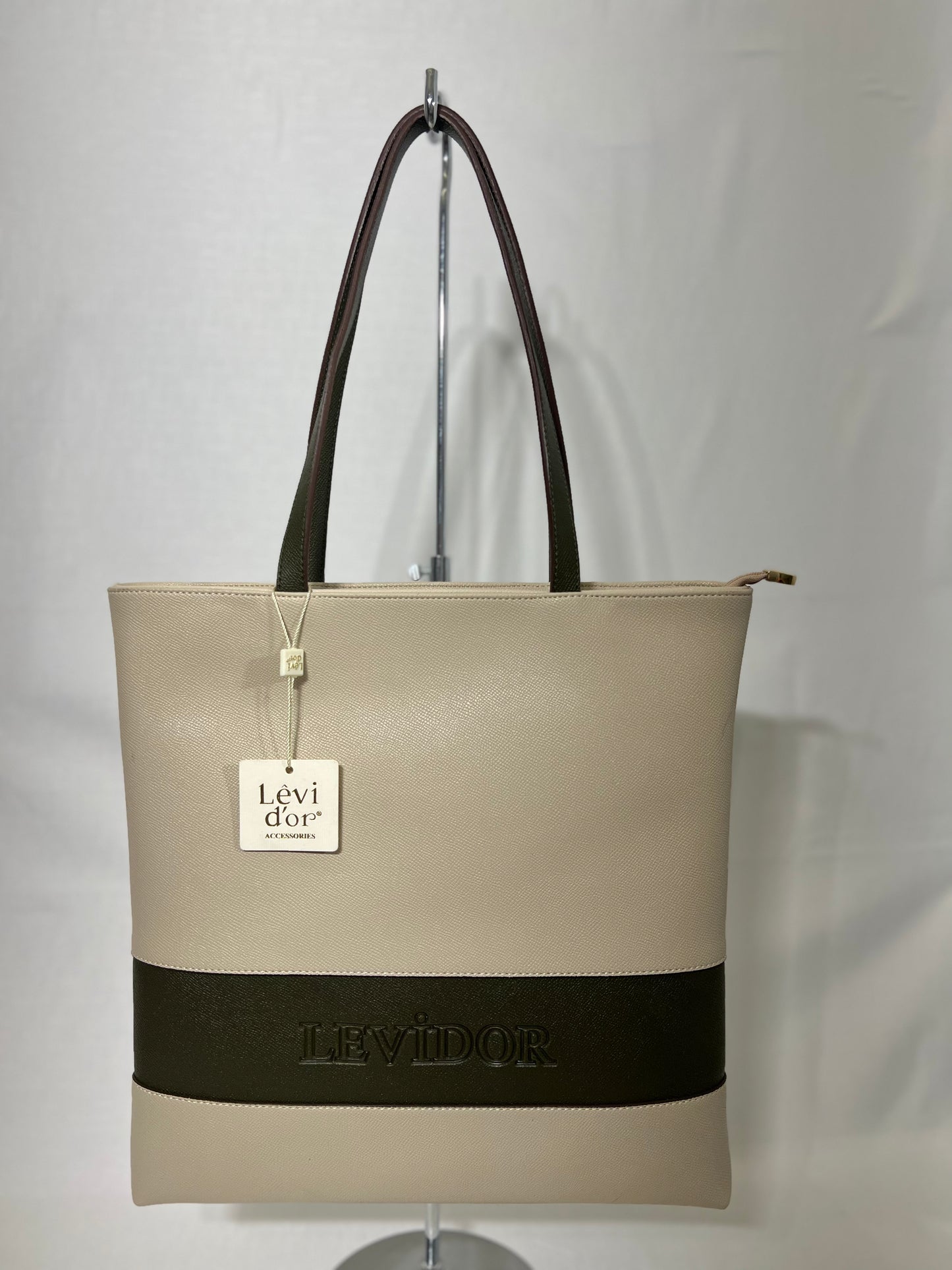 Levi’dor Classic Tote - Where Function Meets Fashion